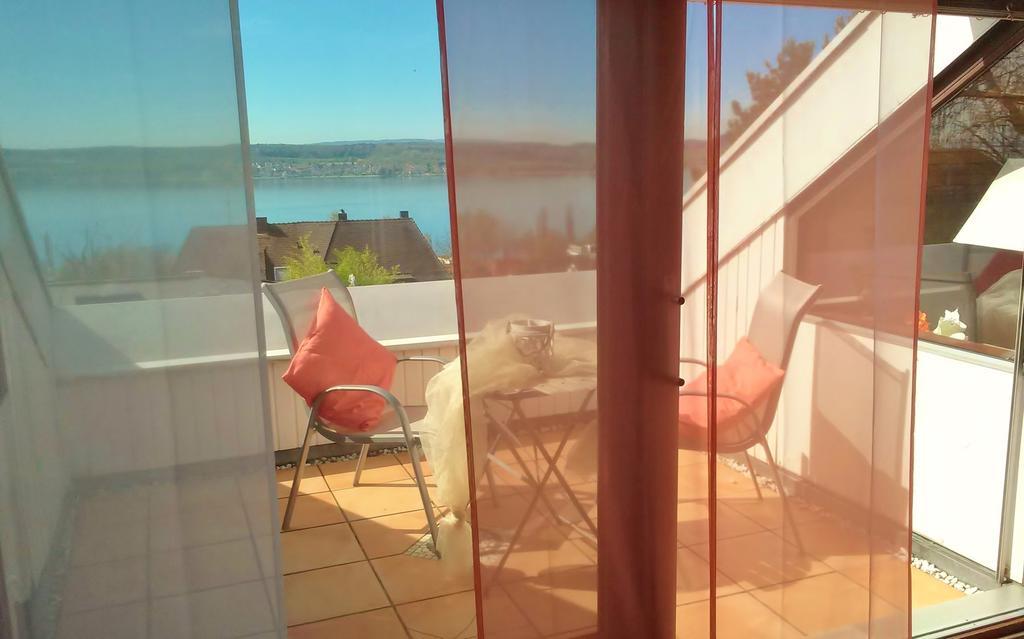 Ferienwohnung Mit Seeblick Und Dachterrasse In Ueberlingen Pokoj fotografie